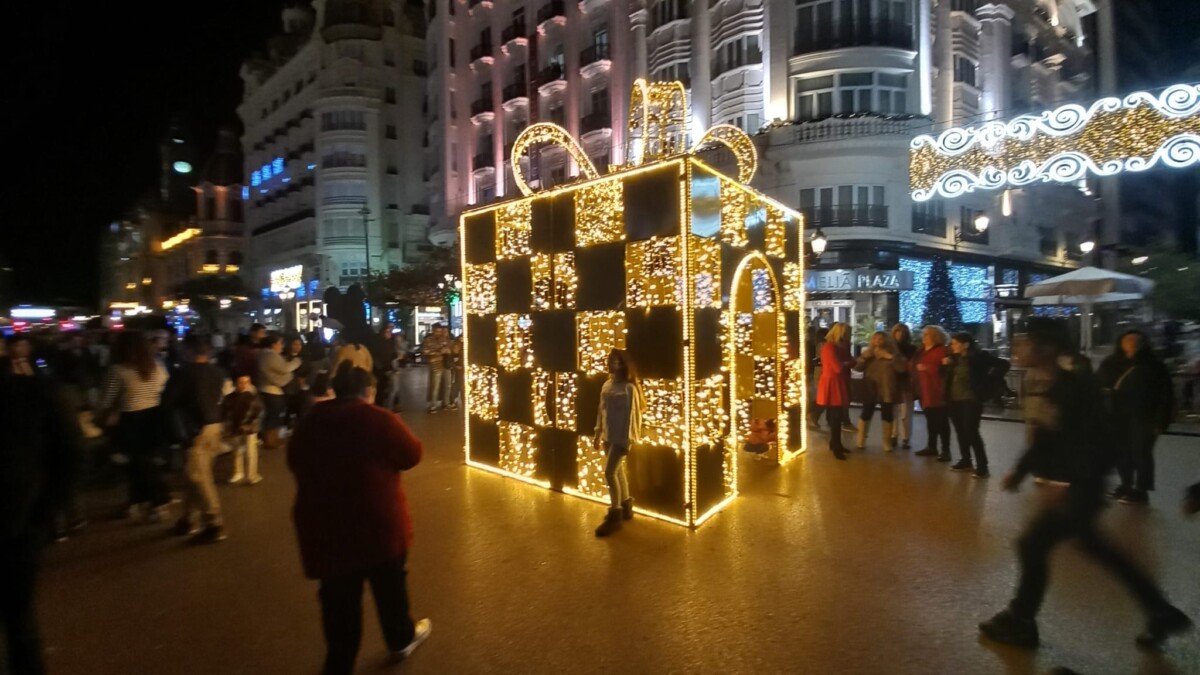 Plaza del Ayuntamiento este domingo a las 20 horas